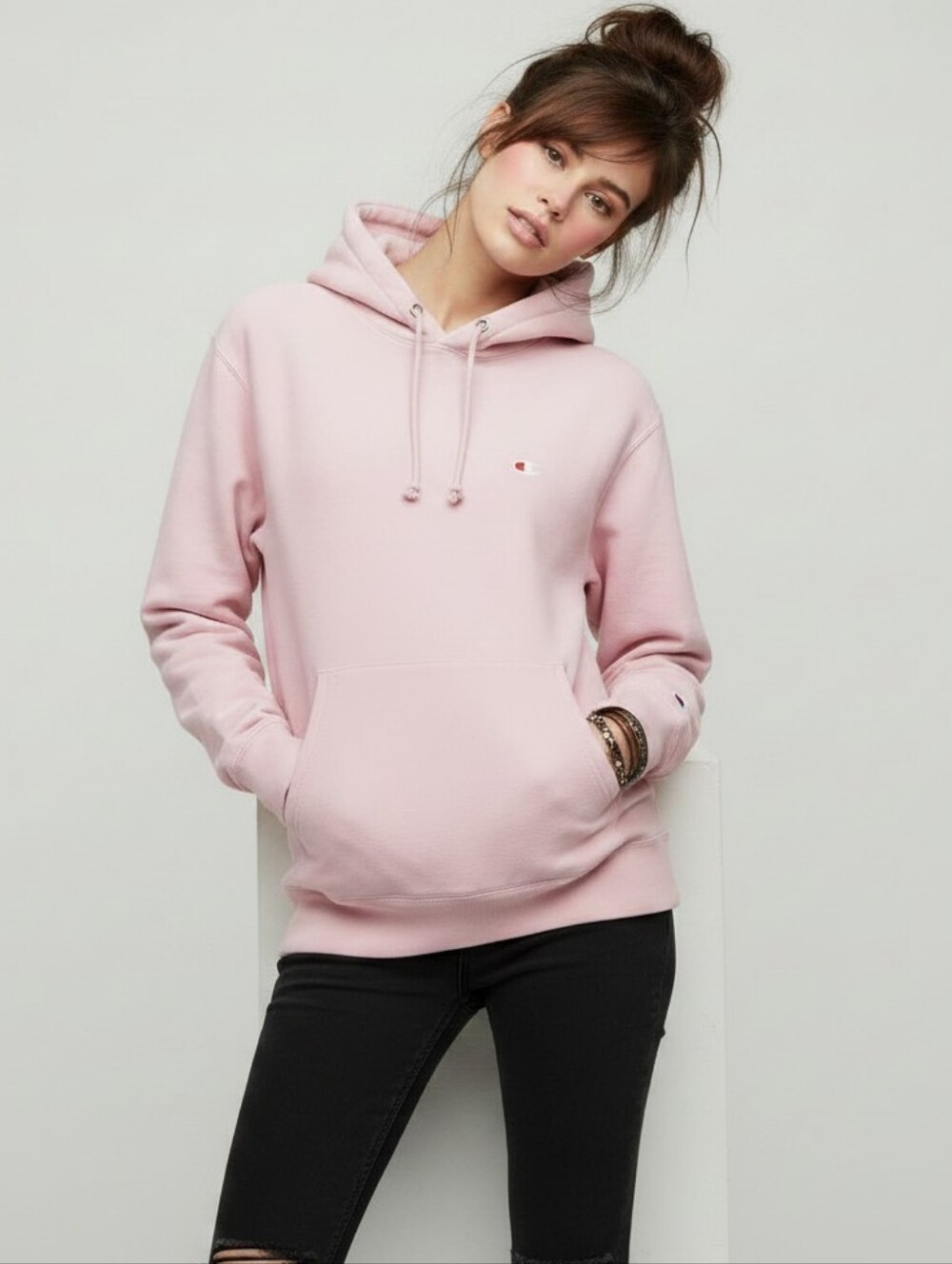 CHAMPION REVERSE WEAVE TERRY C LOGO HOODIE WITH KANGAROO POUCH, BABY PINK, EUC M